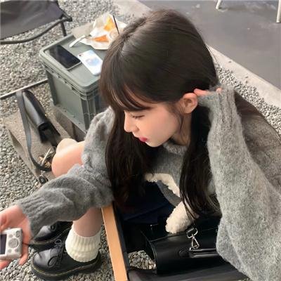 沉默一瞬